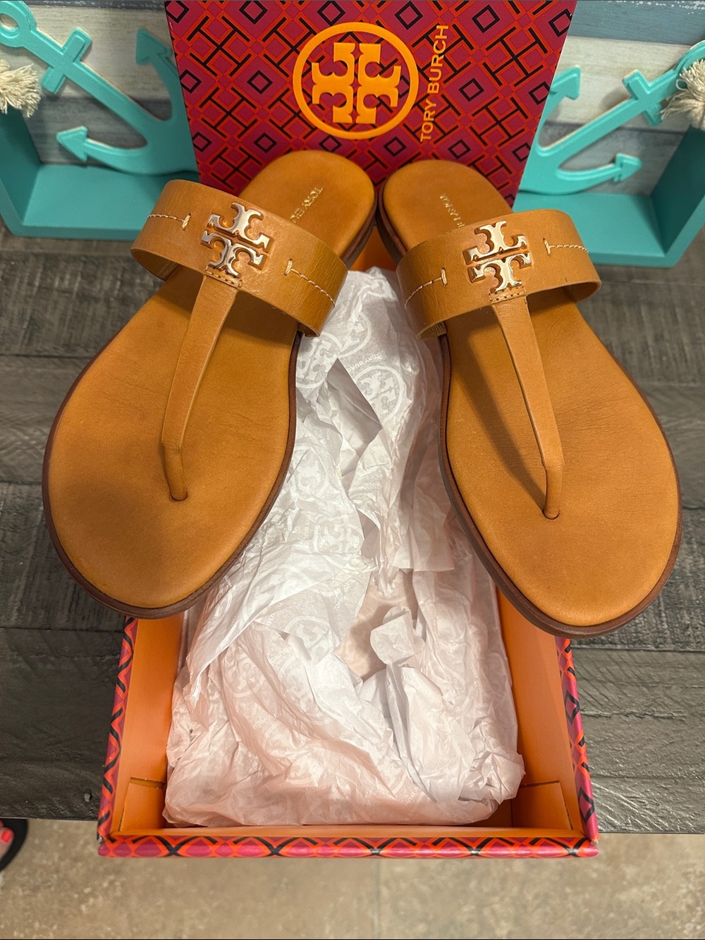 Tory Burch Everly Backless Flat Thong Sandals Tan - Picture 2 of 6